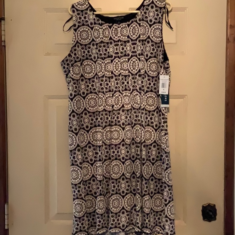 Women’s causal or work dress